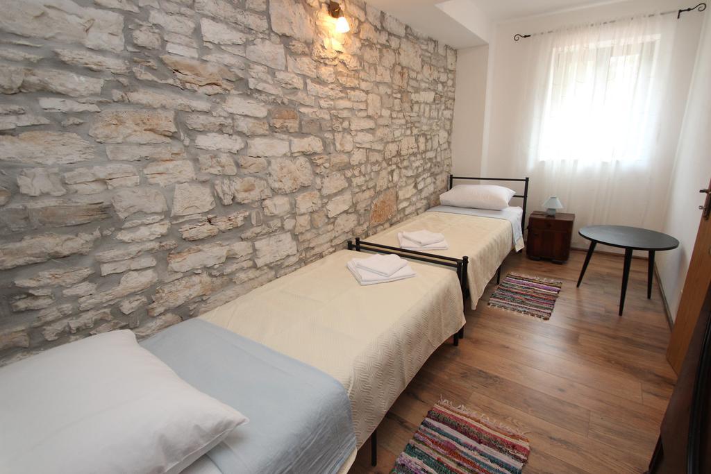 Holiday Home Vinkovic Poreč Exteriör bild